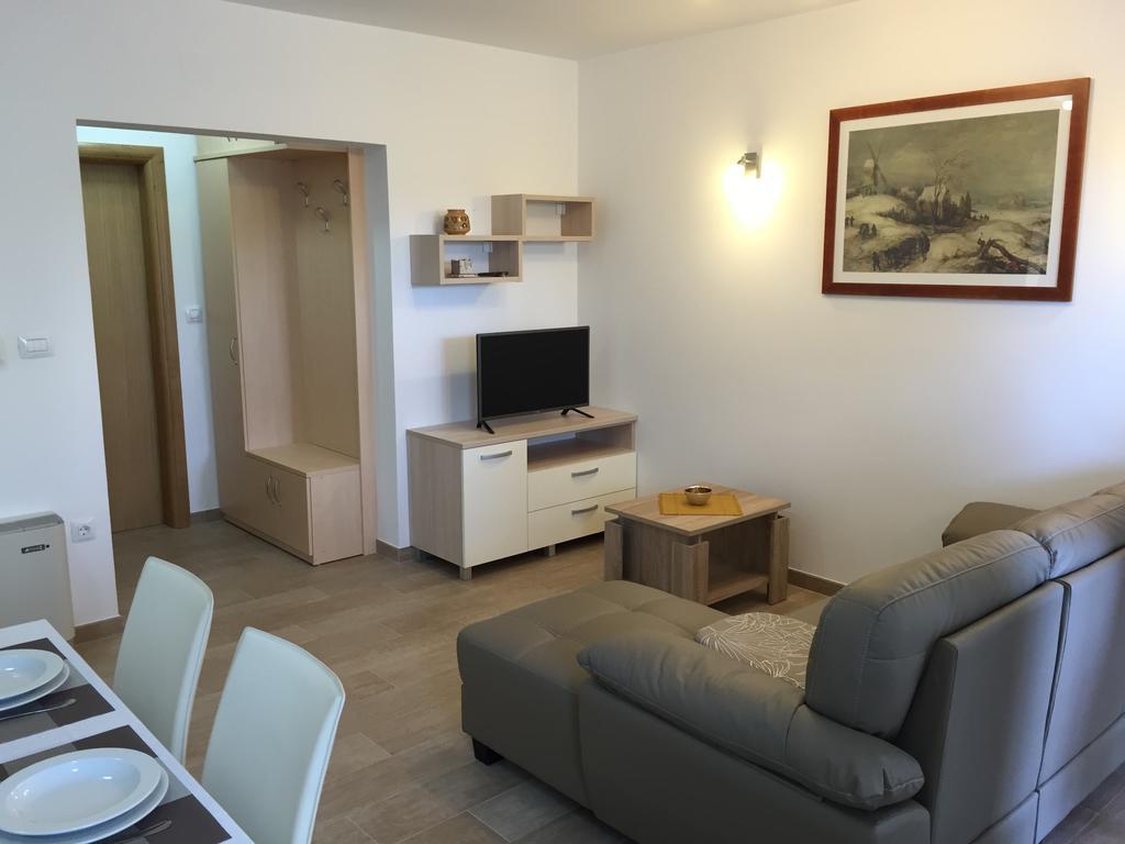 Apartments Sanbrandin Krk Town Habitación foto