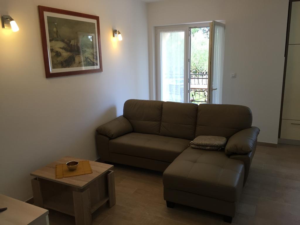 Apartments Sanbrandin Krk Town Exterior foto